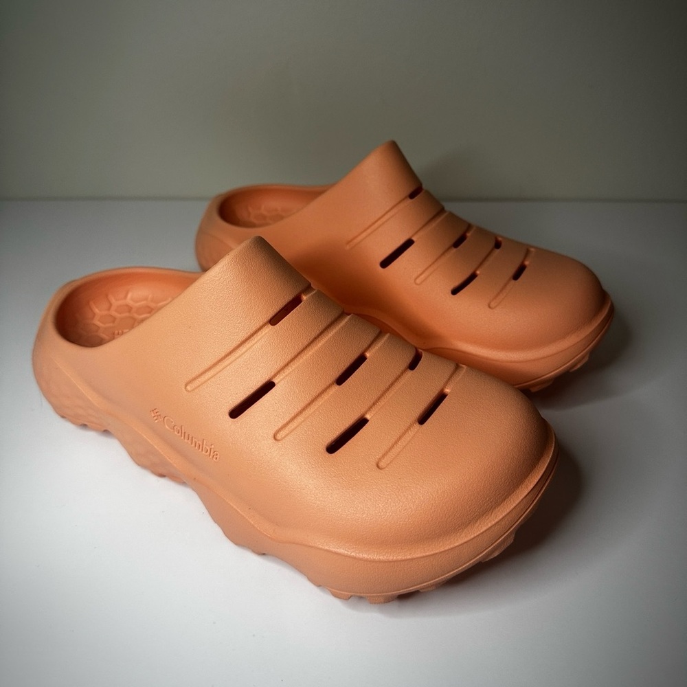 Columbia Vibrant Peach Slippers